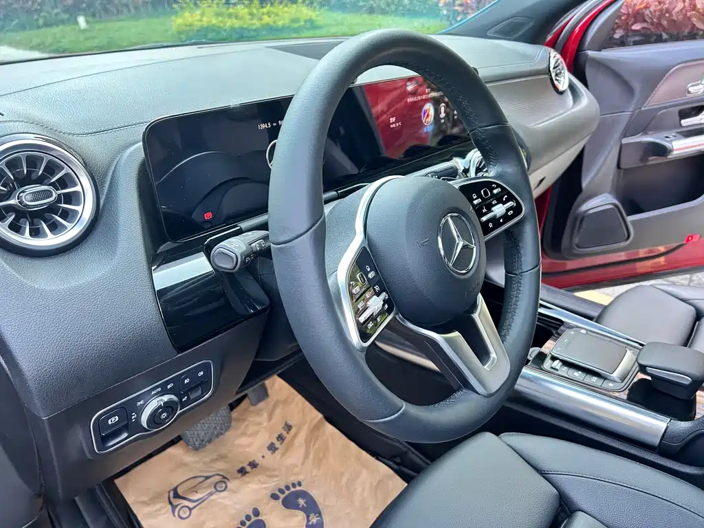 Mercedes-Benz GLA — фото 10