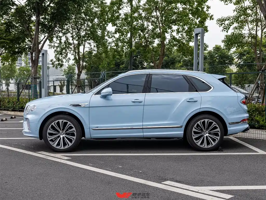 Bentley Bentayga — фото 7
