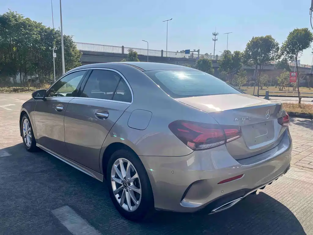 Mercedes-Benz A-Class — фото 10