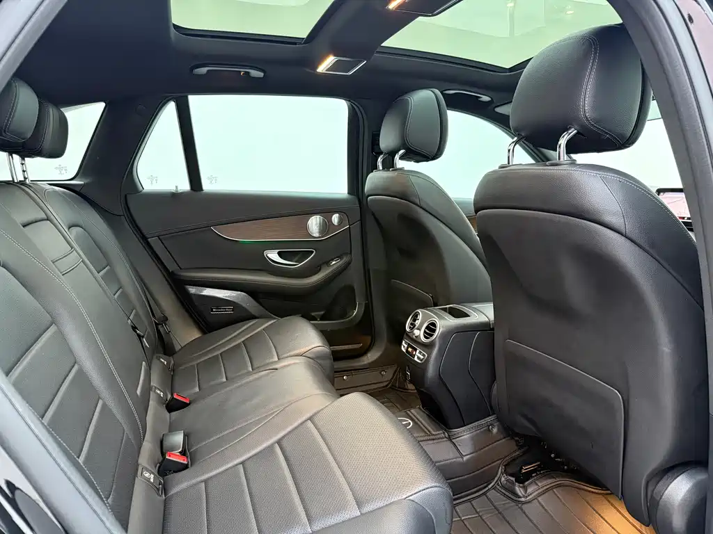 Mercedes-Benz GLC — фото 14