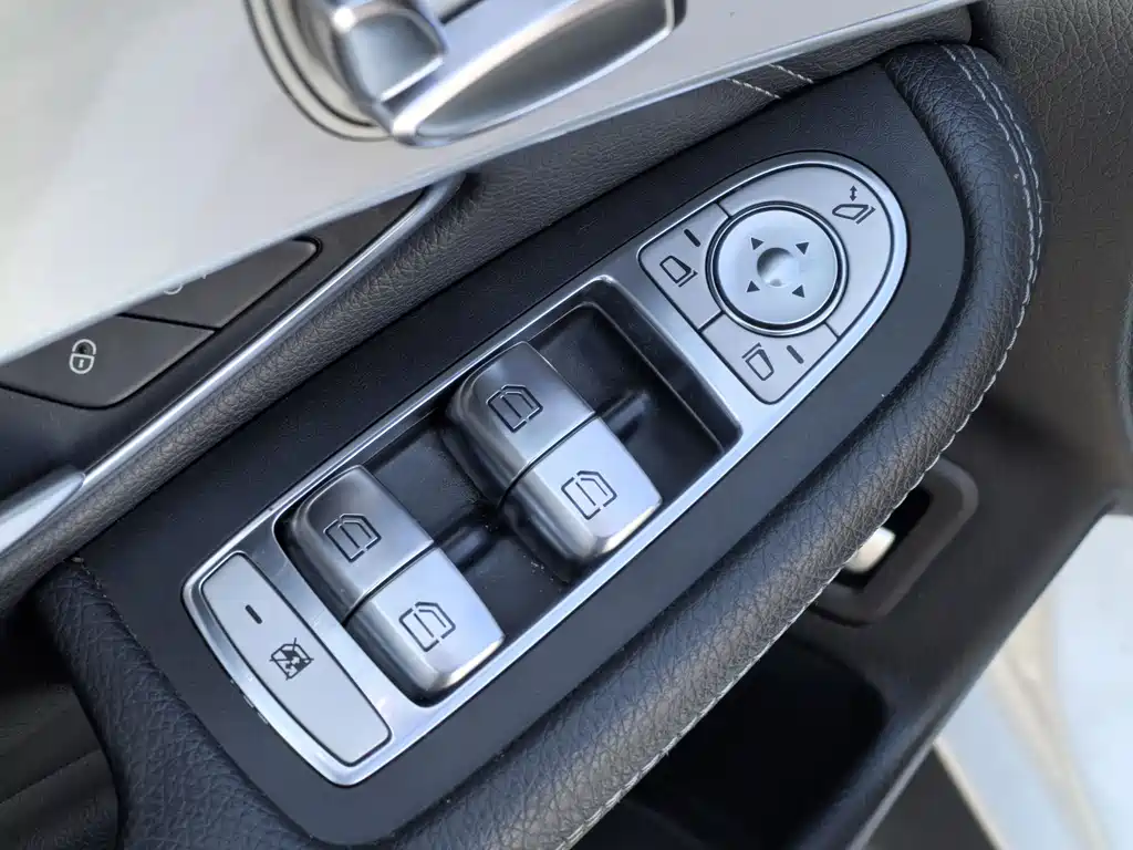 Mercedes-Benz GLC — фото 20