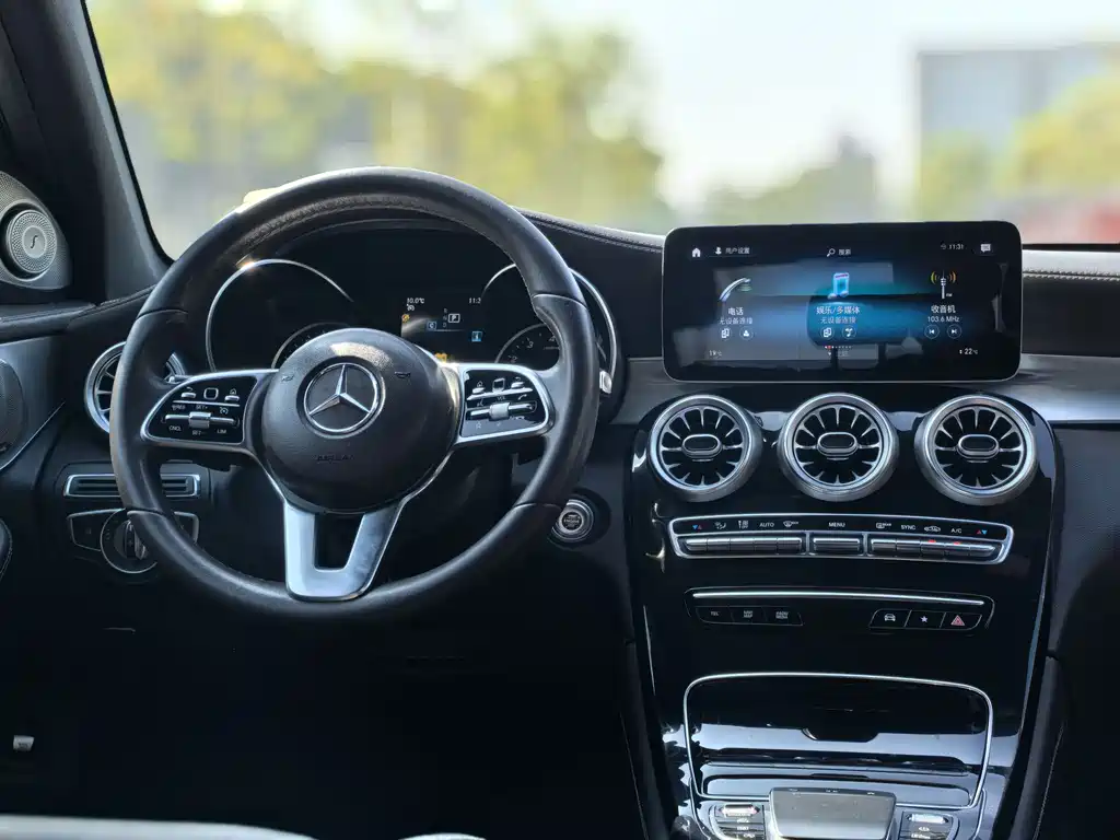 Mercedes-Benz GLC — фото 10