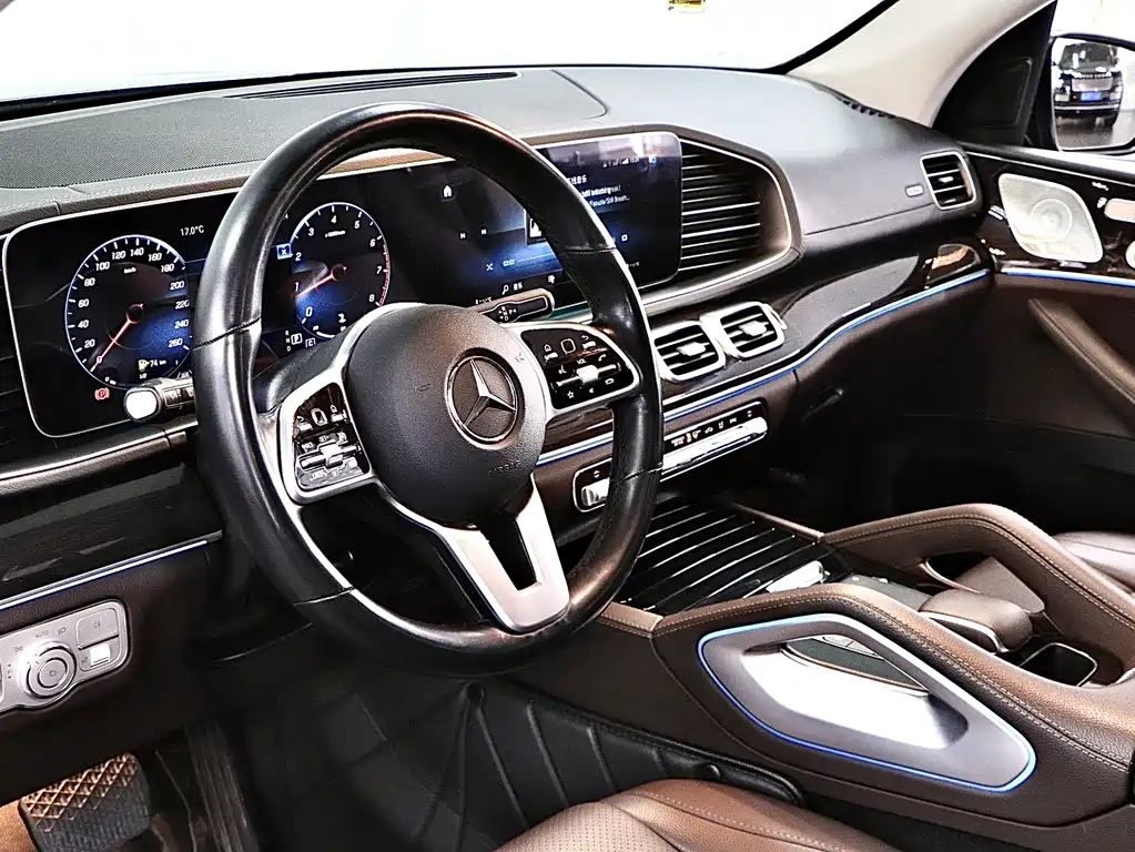 Mercedes-Benz GLE — фото 11