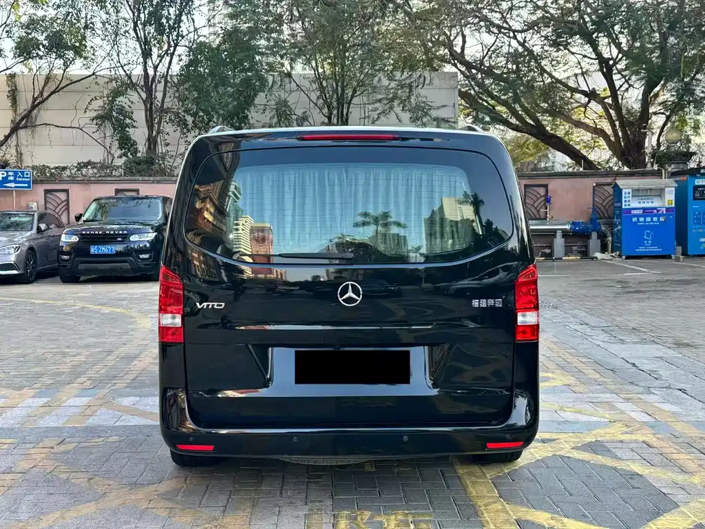 Mercedes-Benz Vito — фото 10