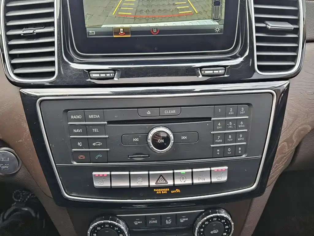 Mercedes-Benz GLE (Import) — фото 13