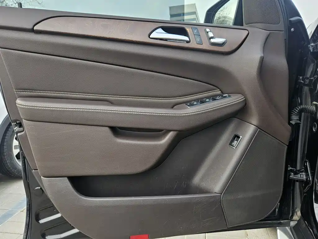 Mercedes-Benz GLE (Import) — фото 14