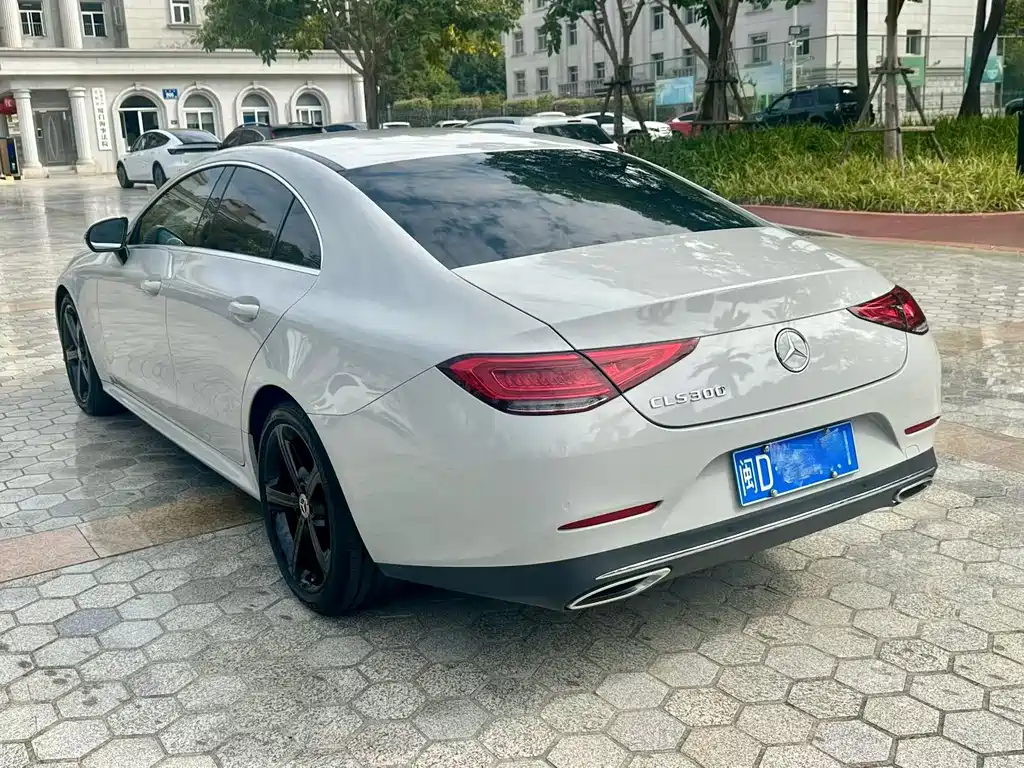 Mercedes-Benz CLS — фото 4