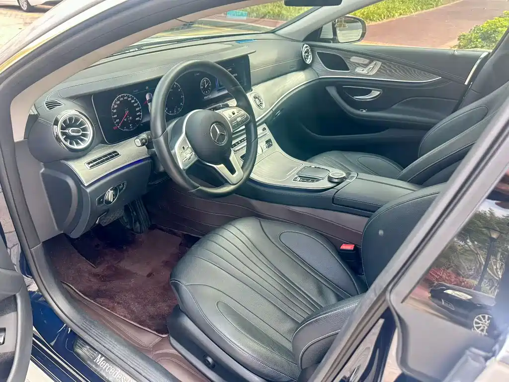 Mercedes-Benz CLS — фото 5