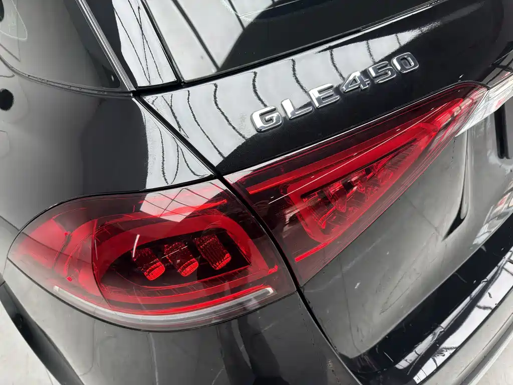 Mercedes-Benz GLE (Import) — фото 16