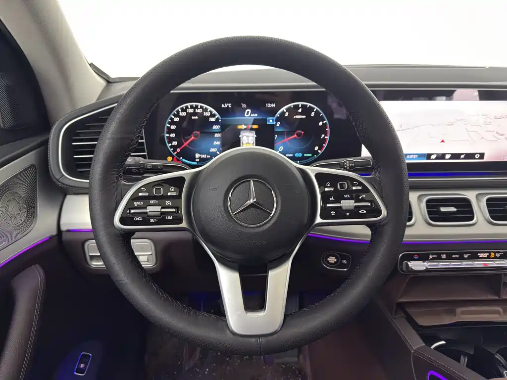 Mercedes-Benz GLE (Import) — фото 8