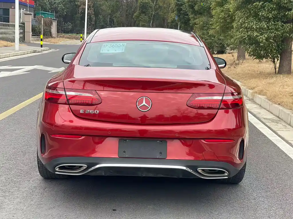 Mercedes-Benz E-Class (Import) — фото 5