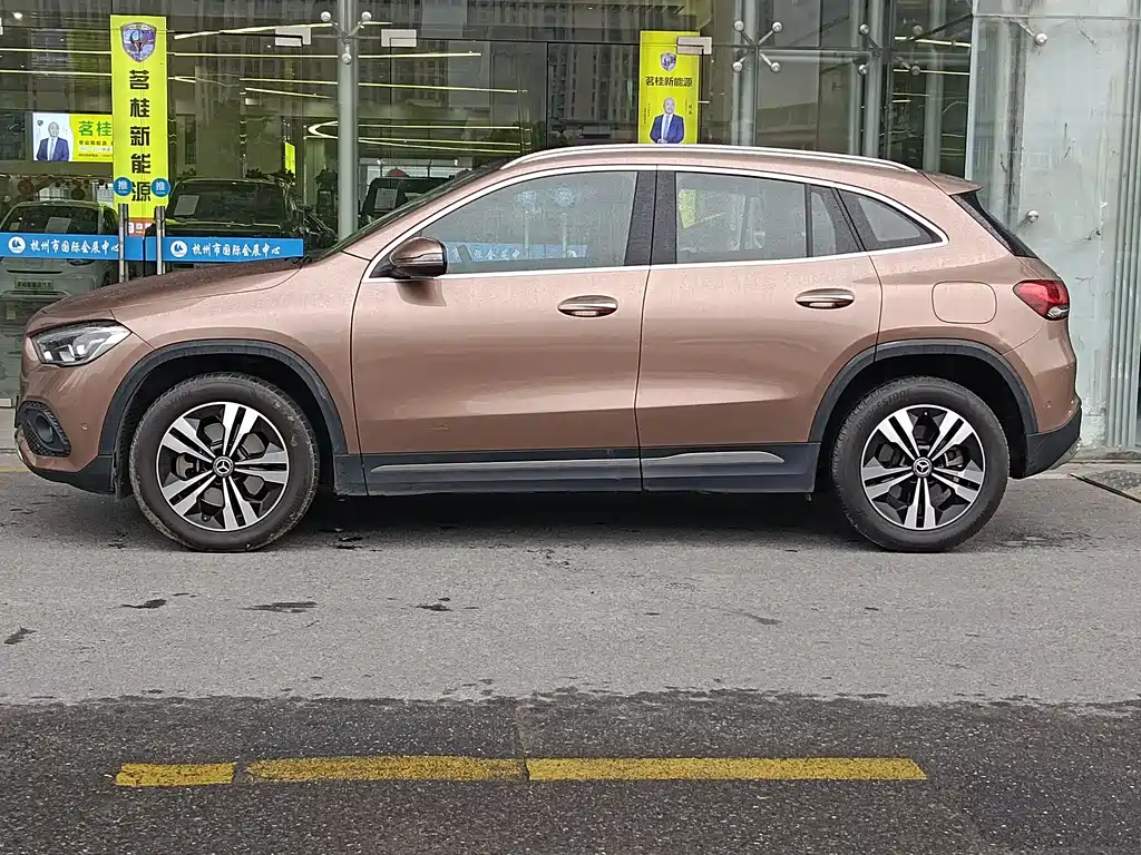 Mercedes-Benz GLA — фото 5