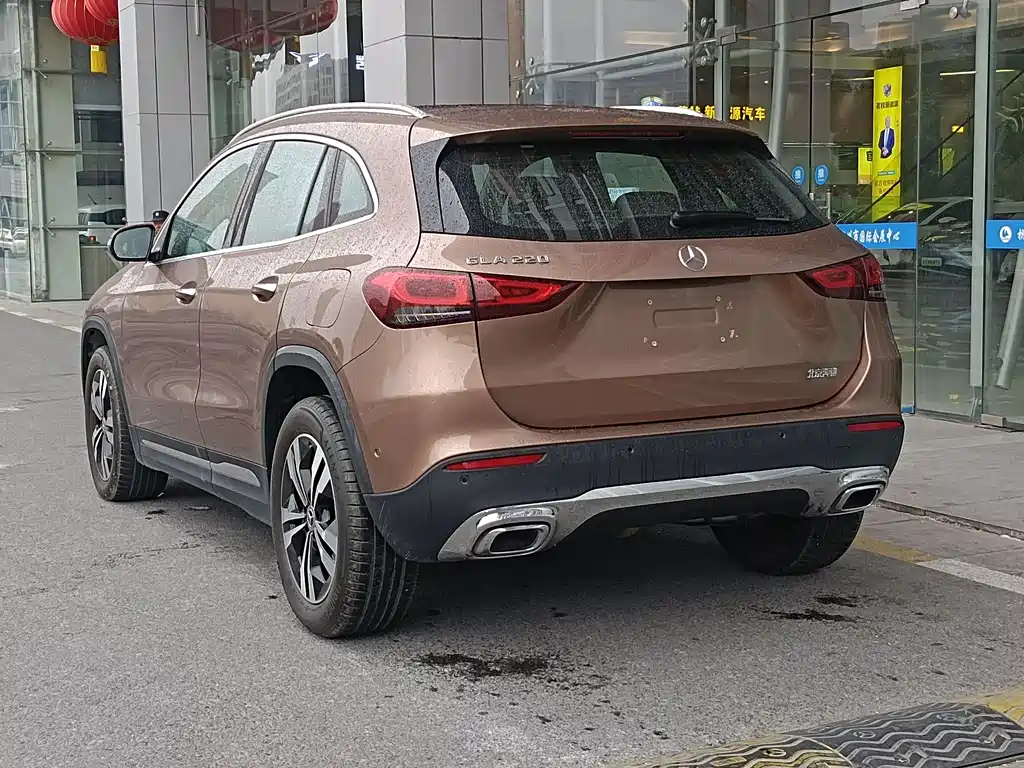 Mercedes-Benz GLA — фото 6
