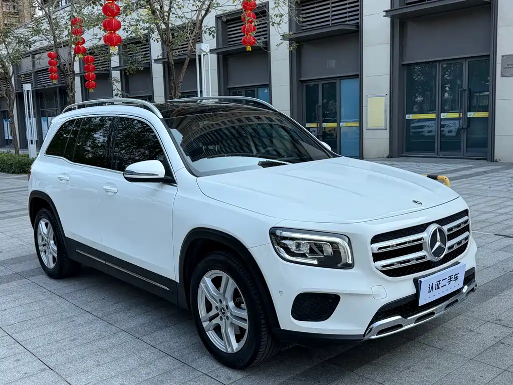 Mercedes-Benz GLB — фото 3