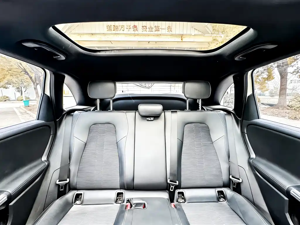 Mercedes-Benz B-Class — фото 13