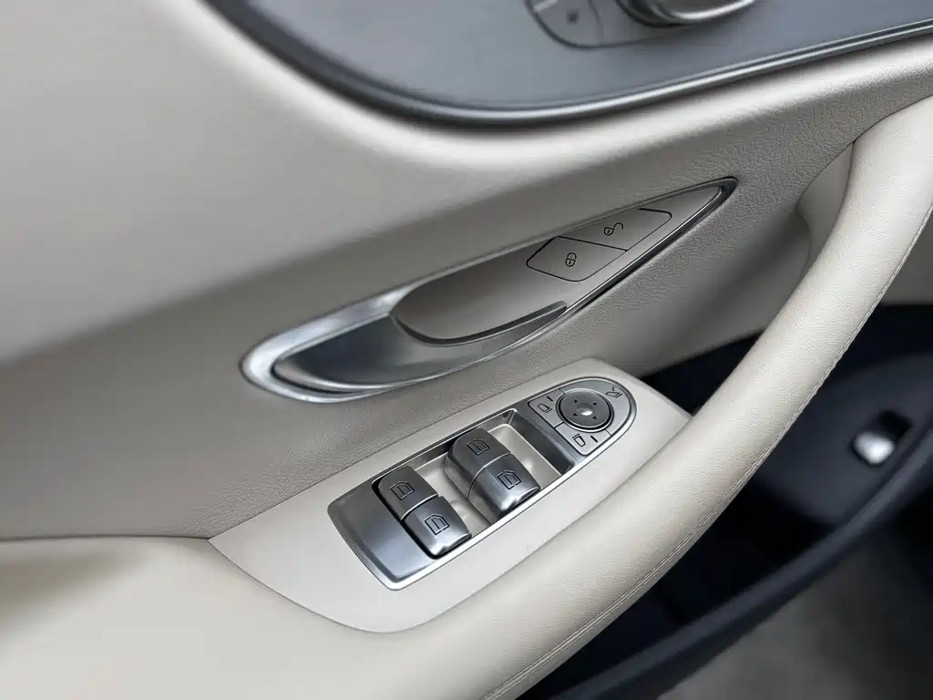 Mercedes-Benz E-Class (Import) — фото 14