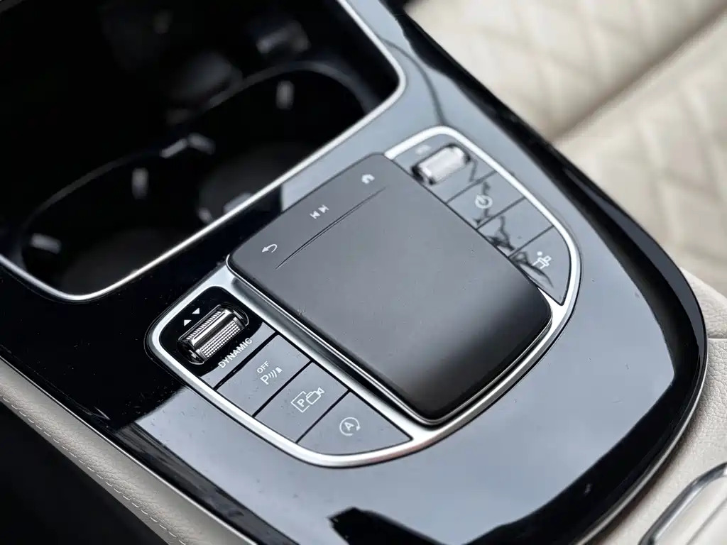 Mercedes-Benz E-Class (Import) — фото 19
