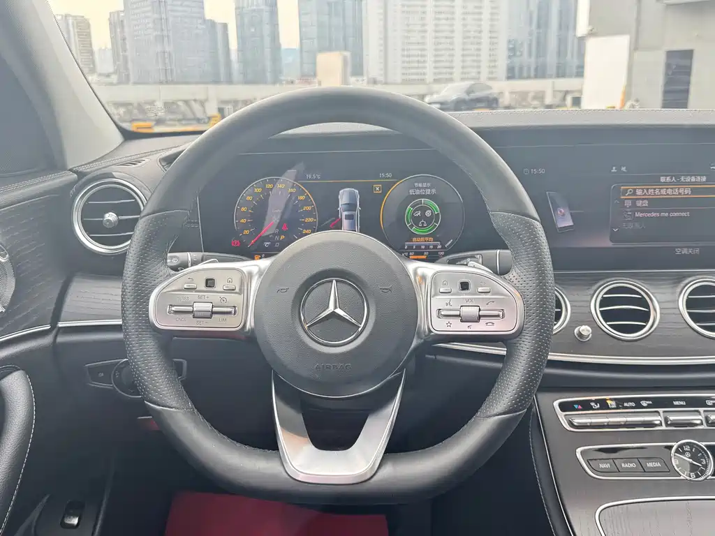 Mercedes-Benz E-Class — фото 10