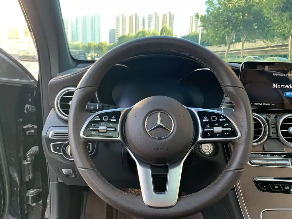 Mercedes-Benz GLC — фото 3