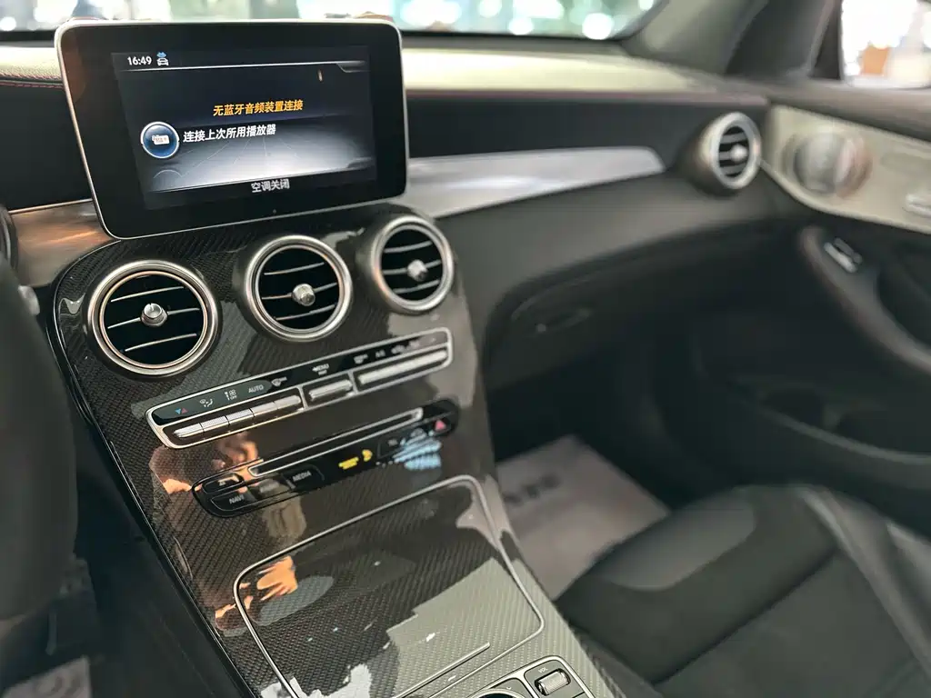Mercedes-Benz GLC AMG — фото 7