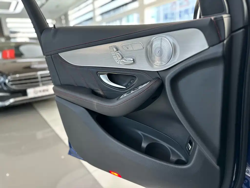 Mercedes-Benz GLC AMG — фото 8