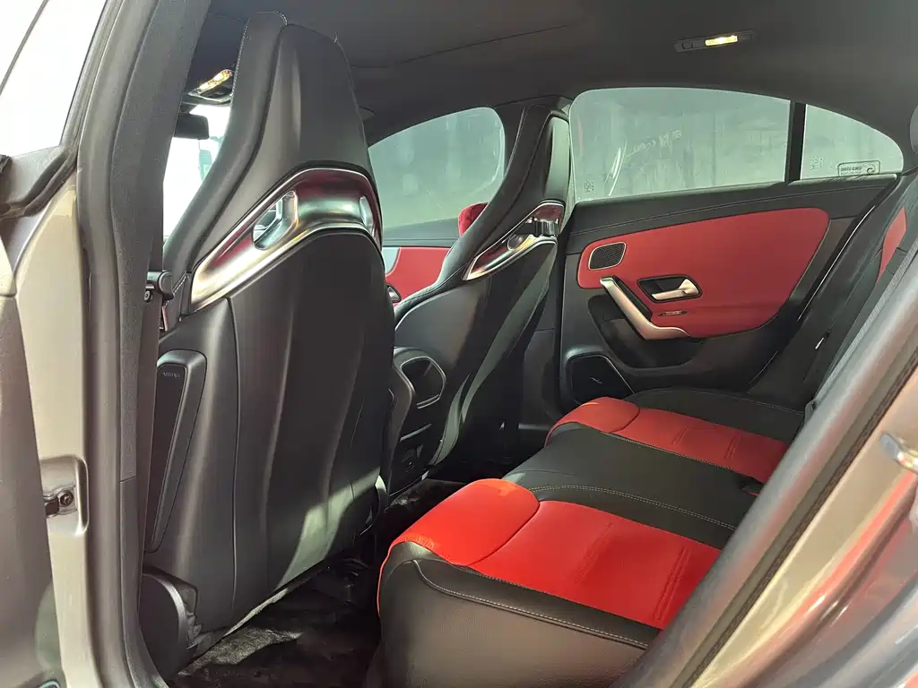Mercedes-Benz CLA AMG — фото 7