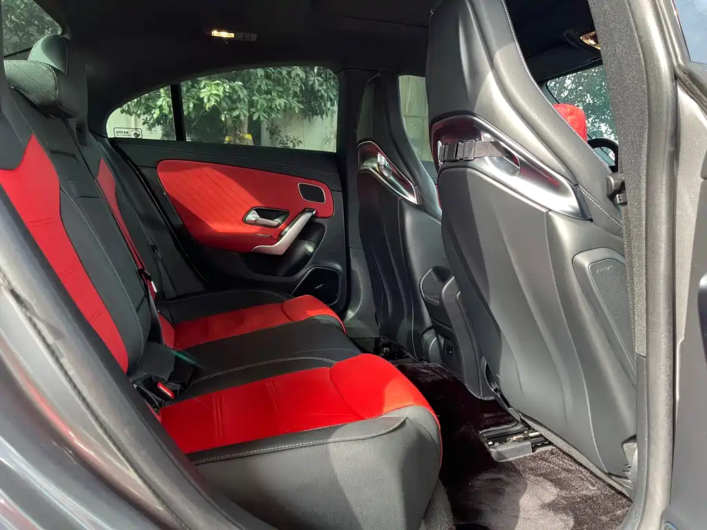 Mercedes-Benz CLA AMG — фото 8