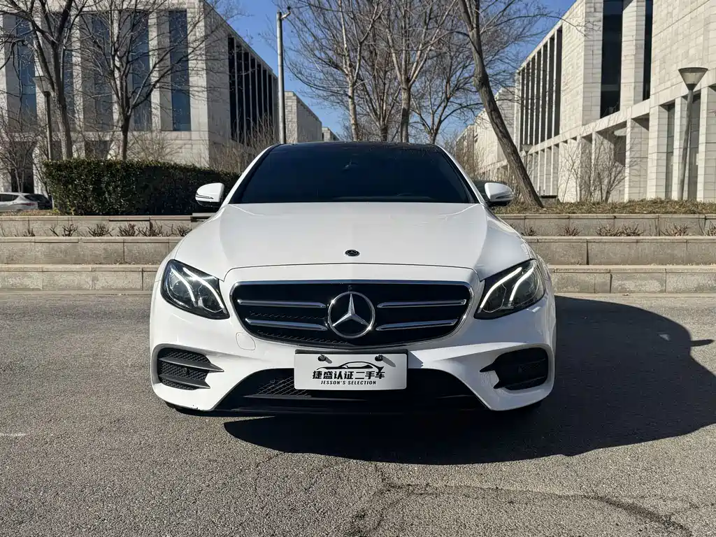 Mercedes-Benz E-Class (Import) — фото 2