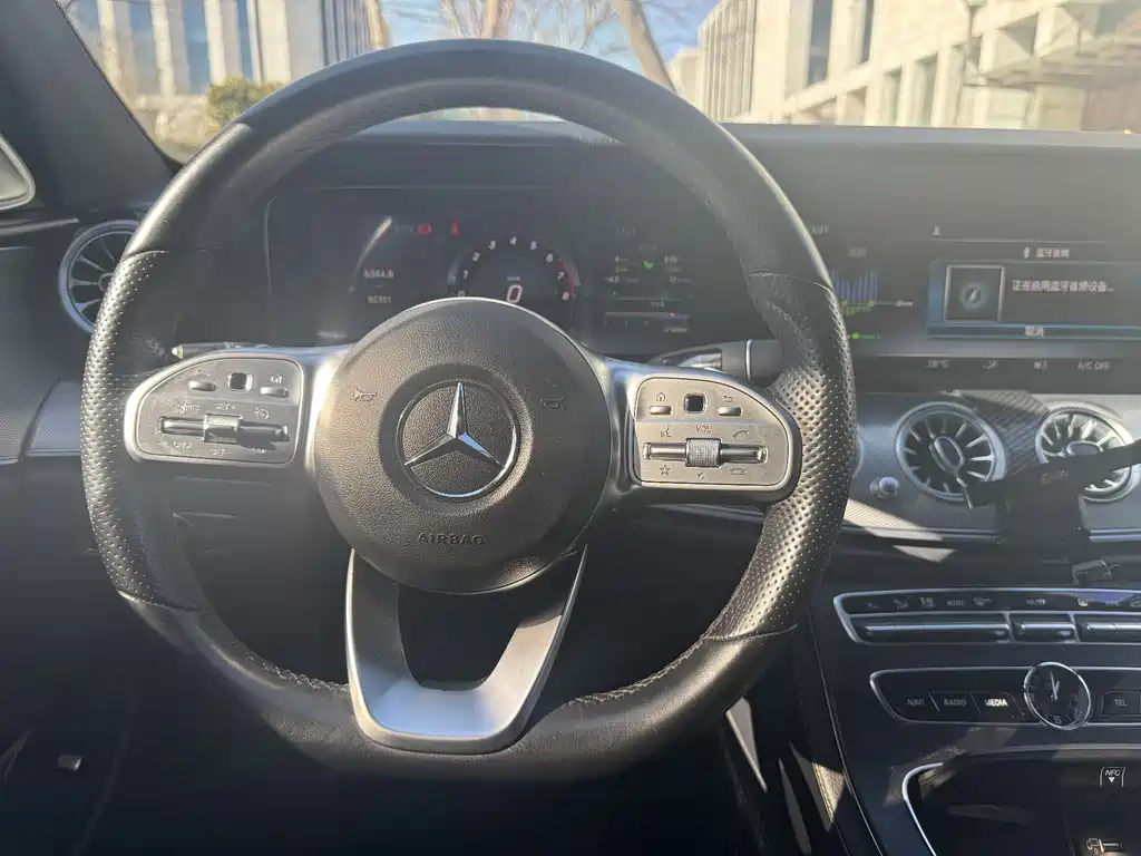 Mercedes-Benz E-Class (Import) — фото 7