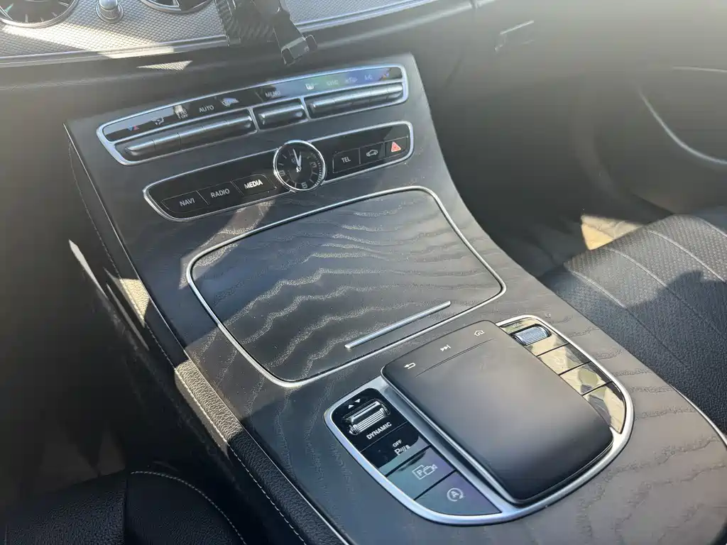 Mercedes-Benz E-Class (Import) — фото 10