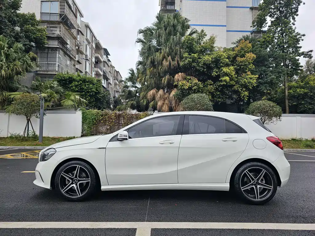 Mercedes-Benz A-Class (Import) — фото 3