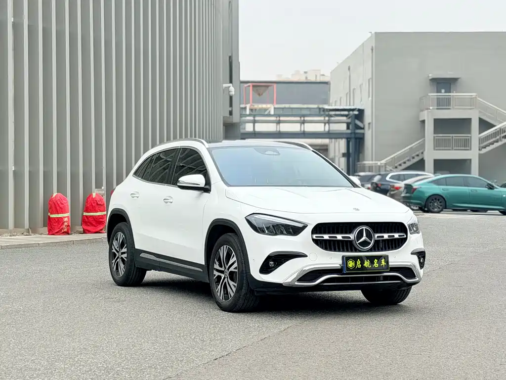 Mercedes-Benz GLA — фото 3