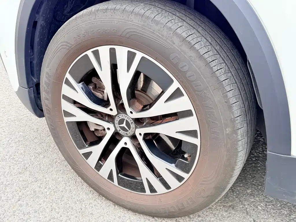 Mercedes-Benz GLA — фото 10