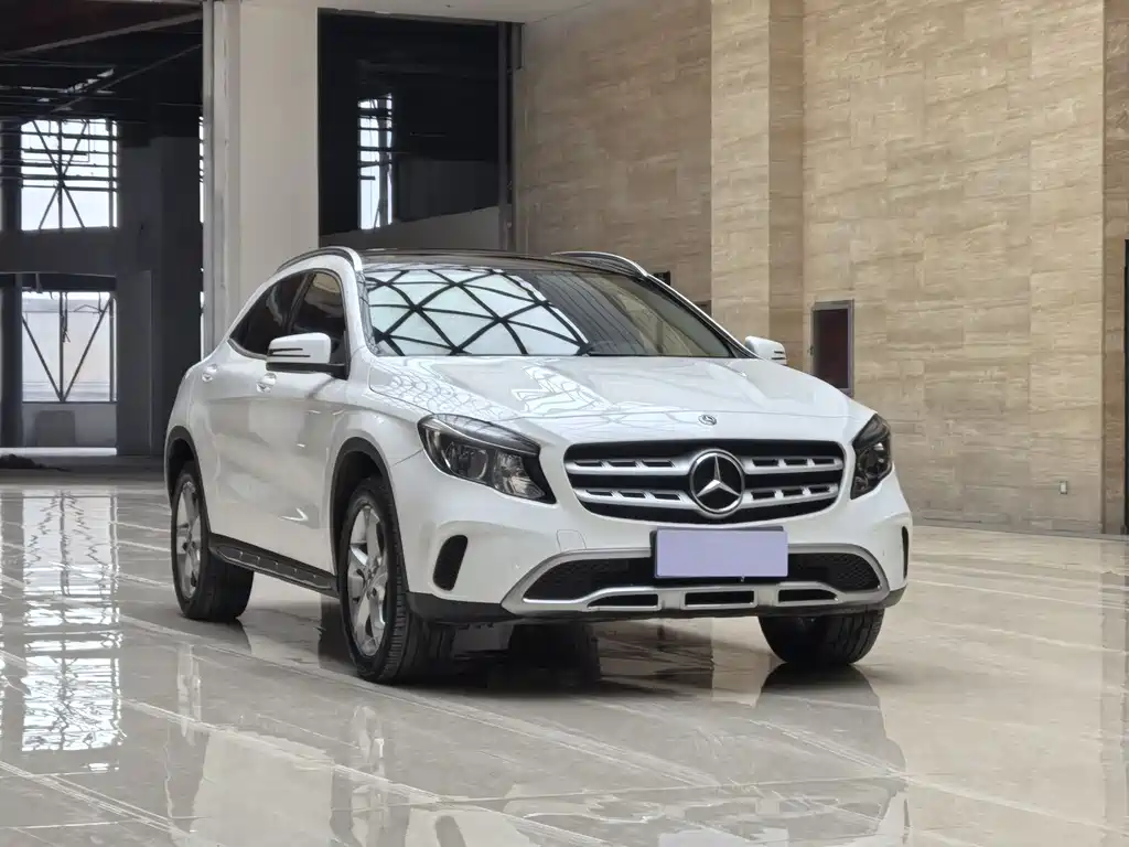 Mercedes-Benz GLA — фото 3
