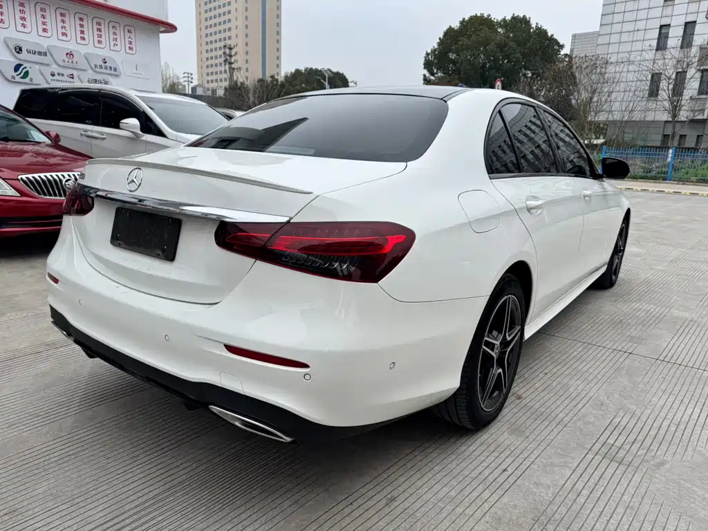 Mercedes-Benz E-Class (Import) — фото 7