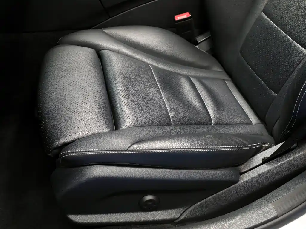 Mercedes-Benz C-Class (Import) — фото 18