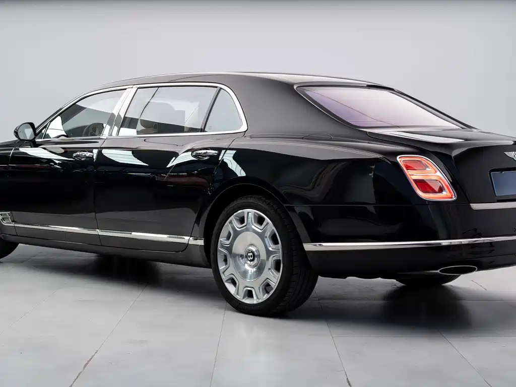 Bentley Mulsanne — фото 17