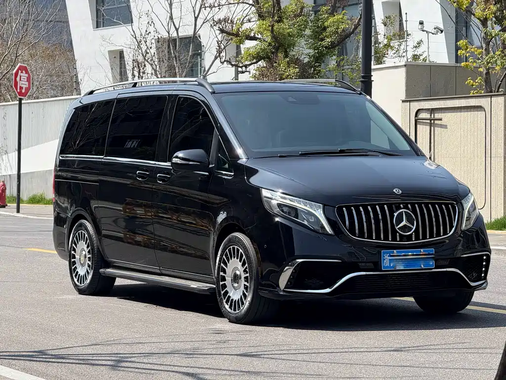 Mercedes-Benz V-Class — фото 3
