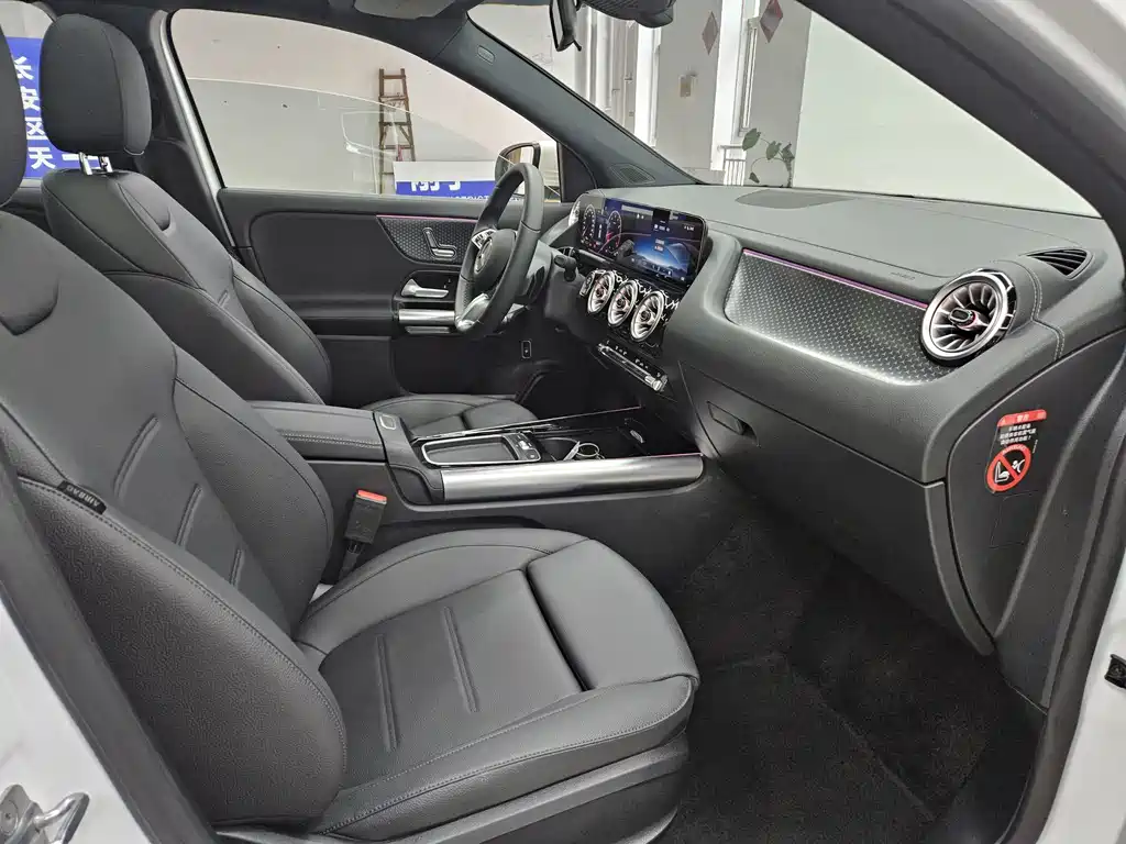 Mercedes-Benz GLA — фото 10