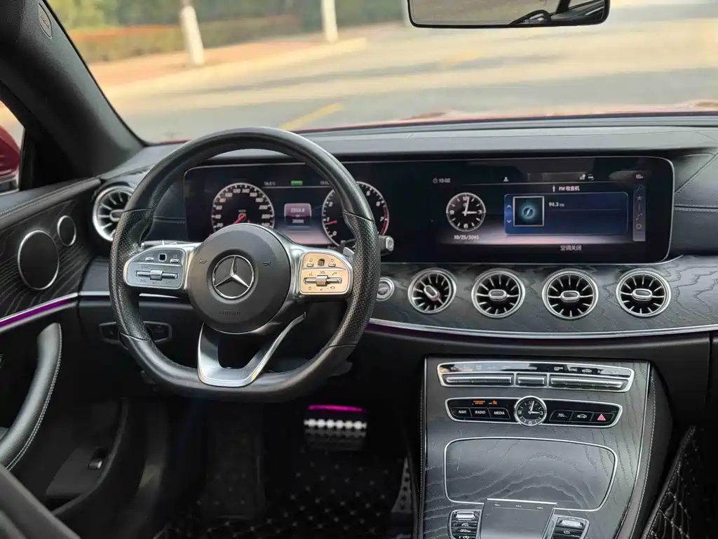 Mercedes-Benz E-Class (Import) — фото 4