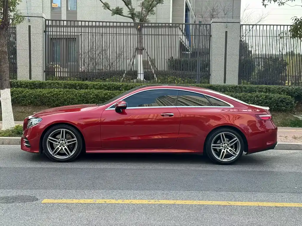 Mercedes-Benz E-Class (Import) — фото 8