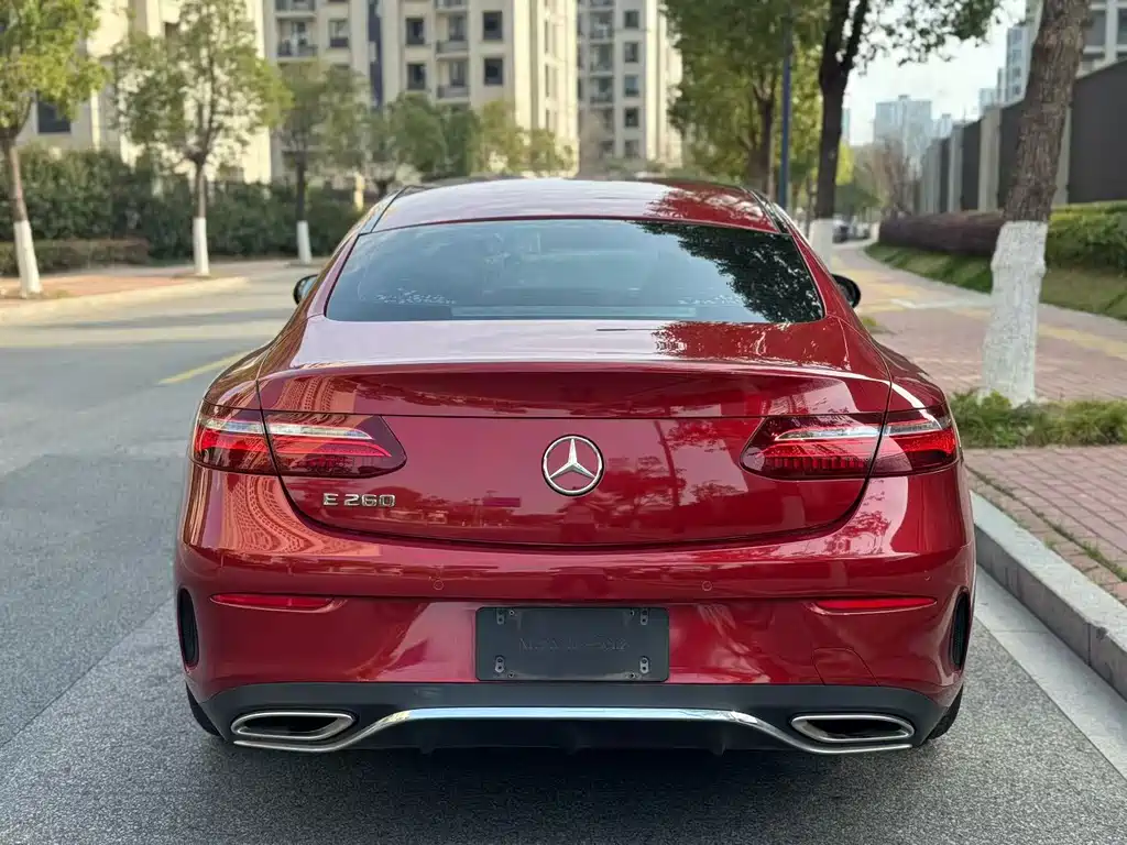 Mercedes-Benz E-Class (Import) — фото 9