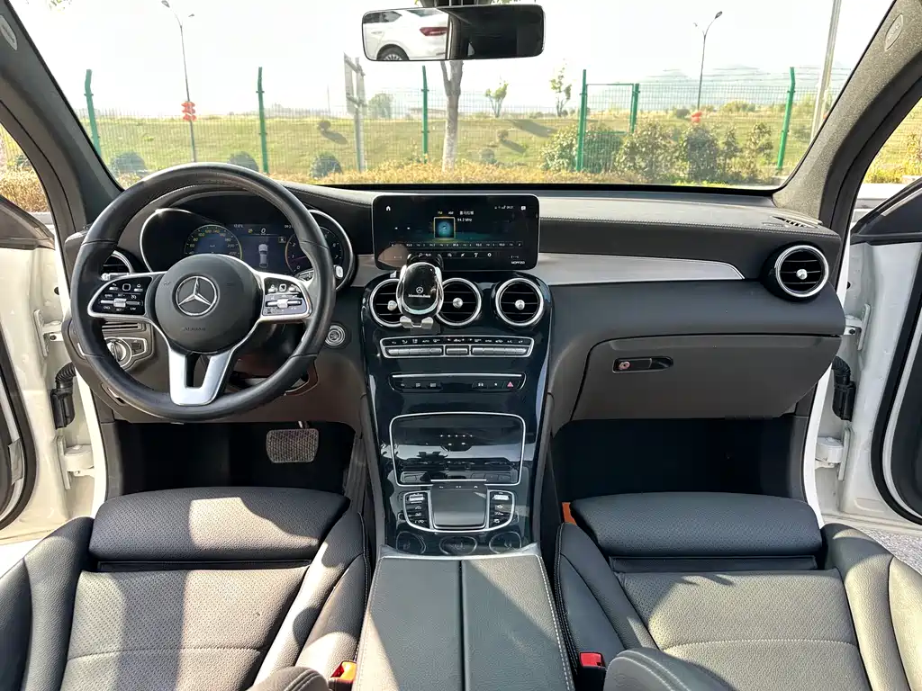 Mercedes-Benz GLC Coupe — фото 10