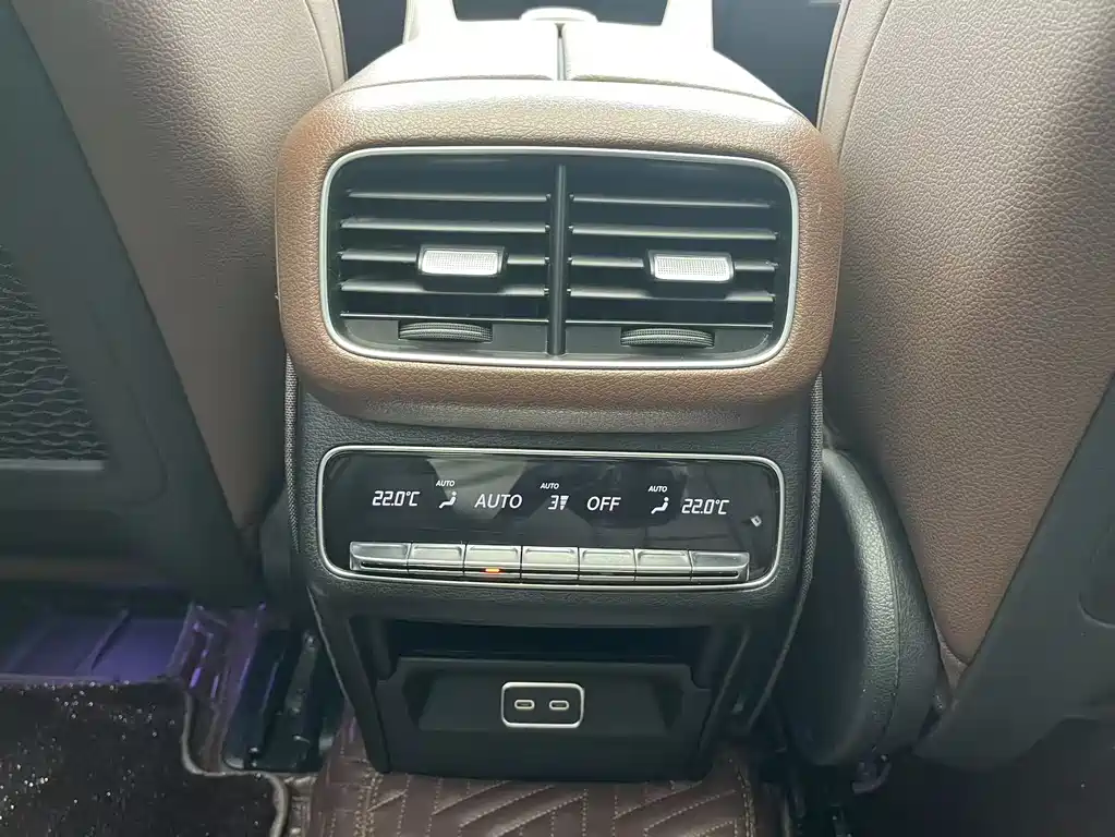 Mercedes-Benz GLE (Import) — фото 13
