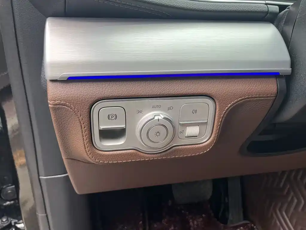 Mercedes-Benz GLE (Import) — фото 20
