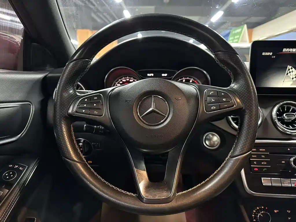 Mercedes-Benz CLA (Import) — фото 10