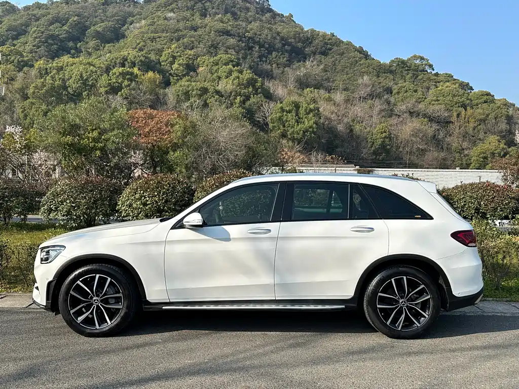 Mercedes-Benz GLC — фото 3