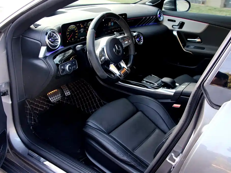 Mercedes-Benz CLA AMG — фото 4