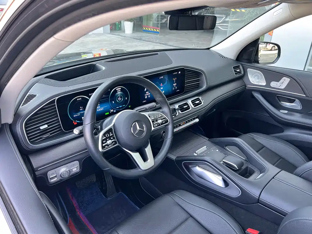 Mercedes-Benz GLE — фото 5