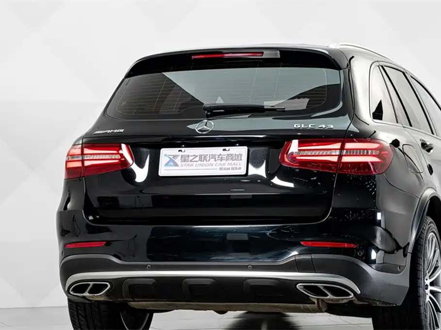 Mercedes-Benz GLC AMG — фото 7